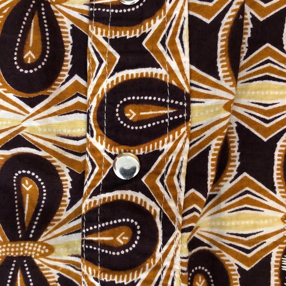 Men’s African button down Shirt - Picture 6 of 7